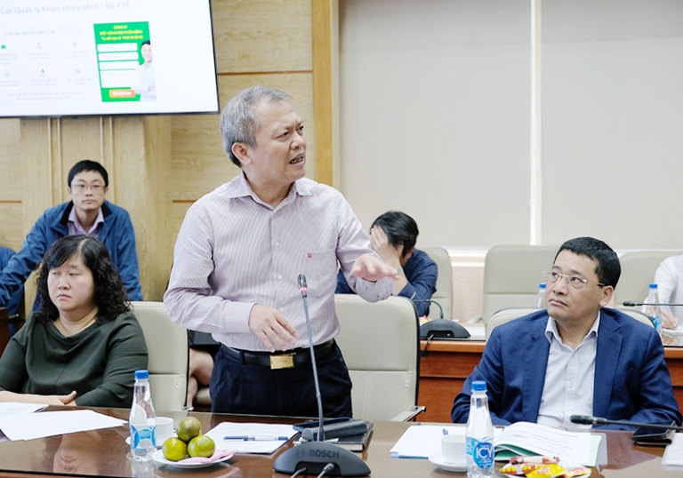GS.TS Lê Ngọc Thành - Giám đốc Bệnh viện E phát biểu tại cuộc họp